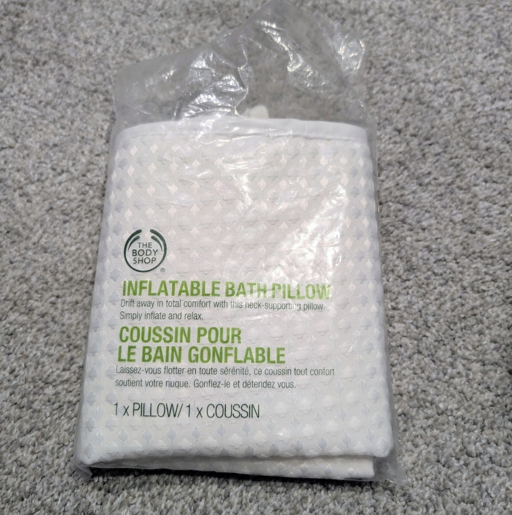 The Body Shop Inflatable Bath Pillow
